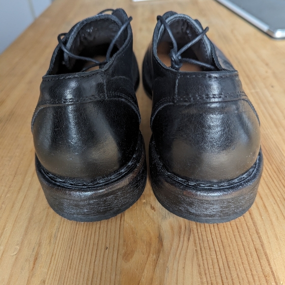 MoMa Italian Leather Women's Shoes - Picture 2 of 4